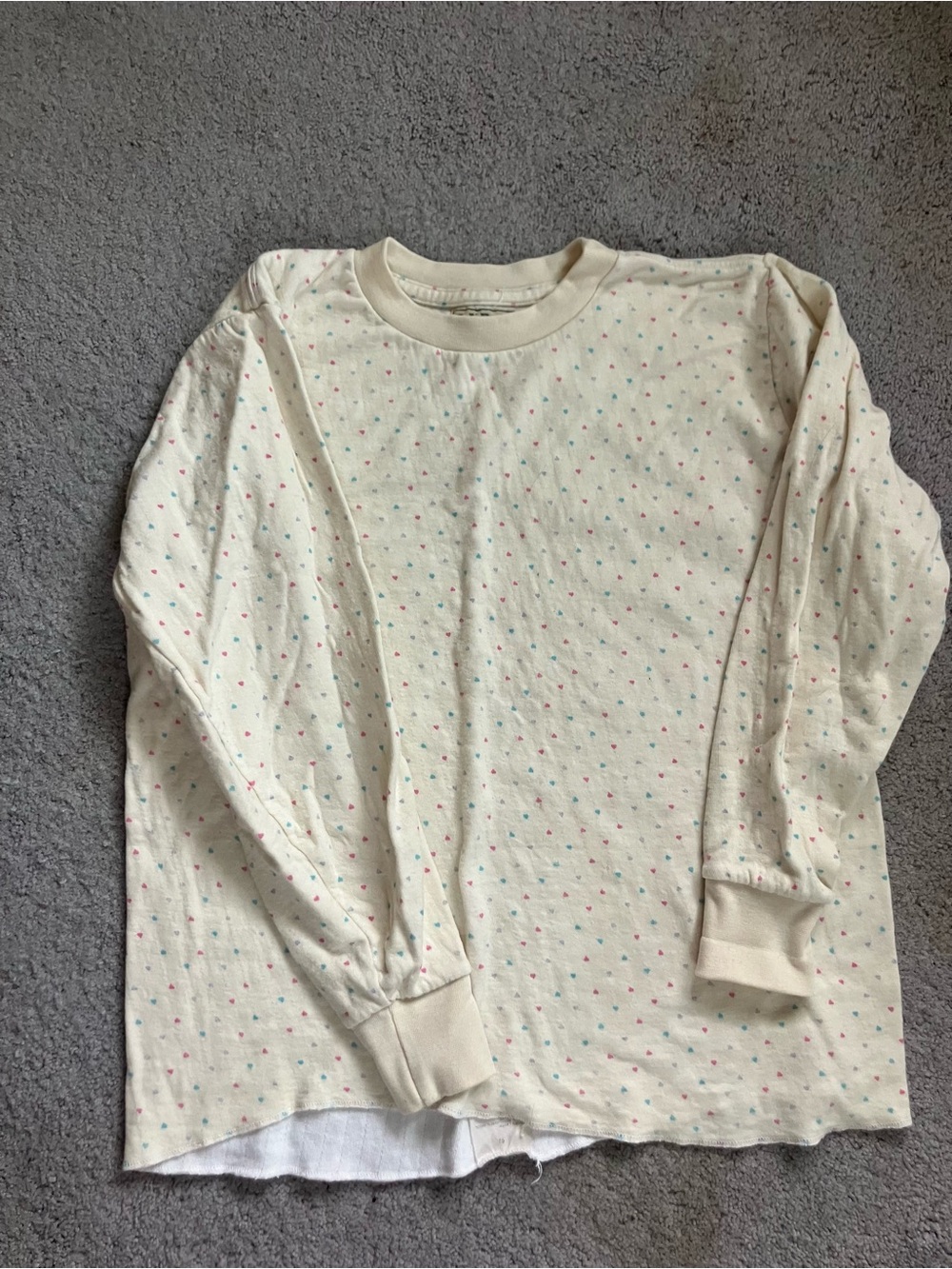 Vintage L.L. Bean Cream Long-Sleeve Top with Tiny Multicolor Hearts (size XS/S)